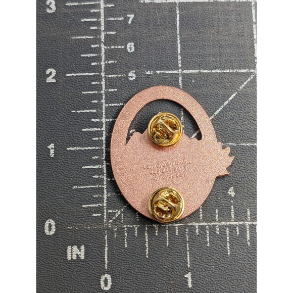 Autumn Leaf Festival 2022 Leavenworth WA Enamel Pin Souvenir Mountain Trees - Picture 3 of 6